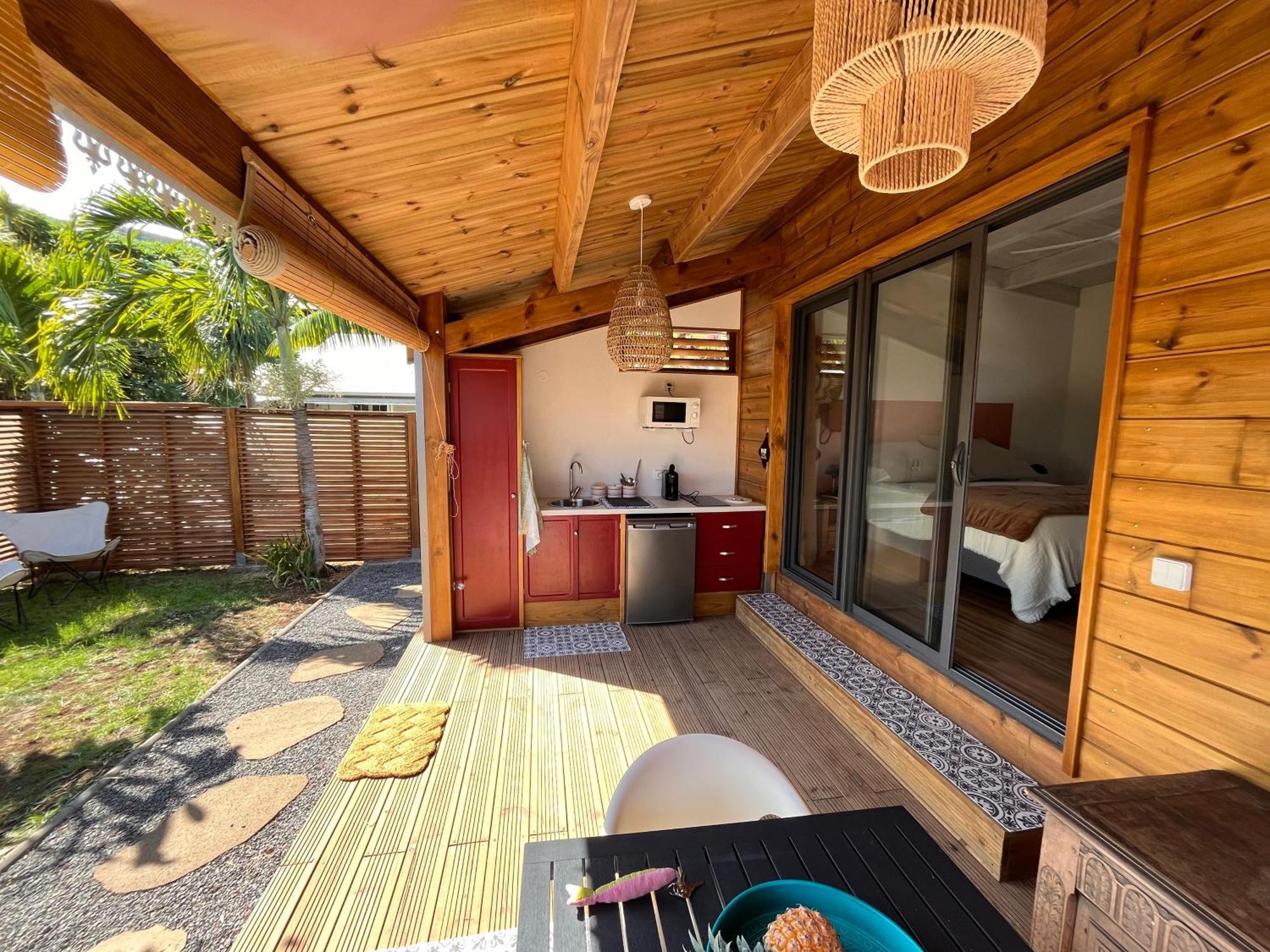 Bungalow Leu Gadiamb Saint-Leu Exteriör bild