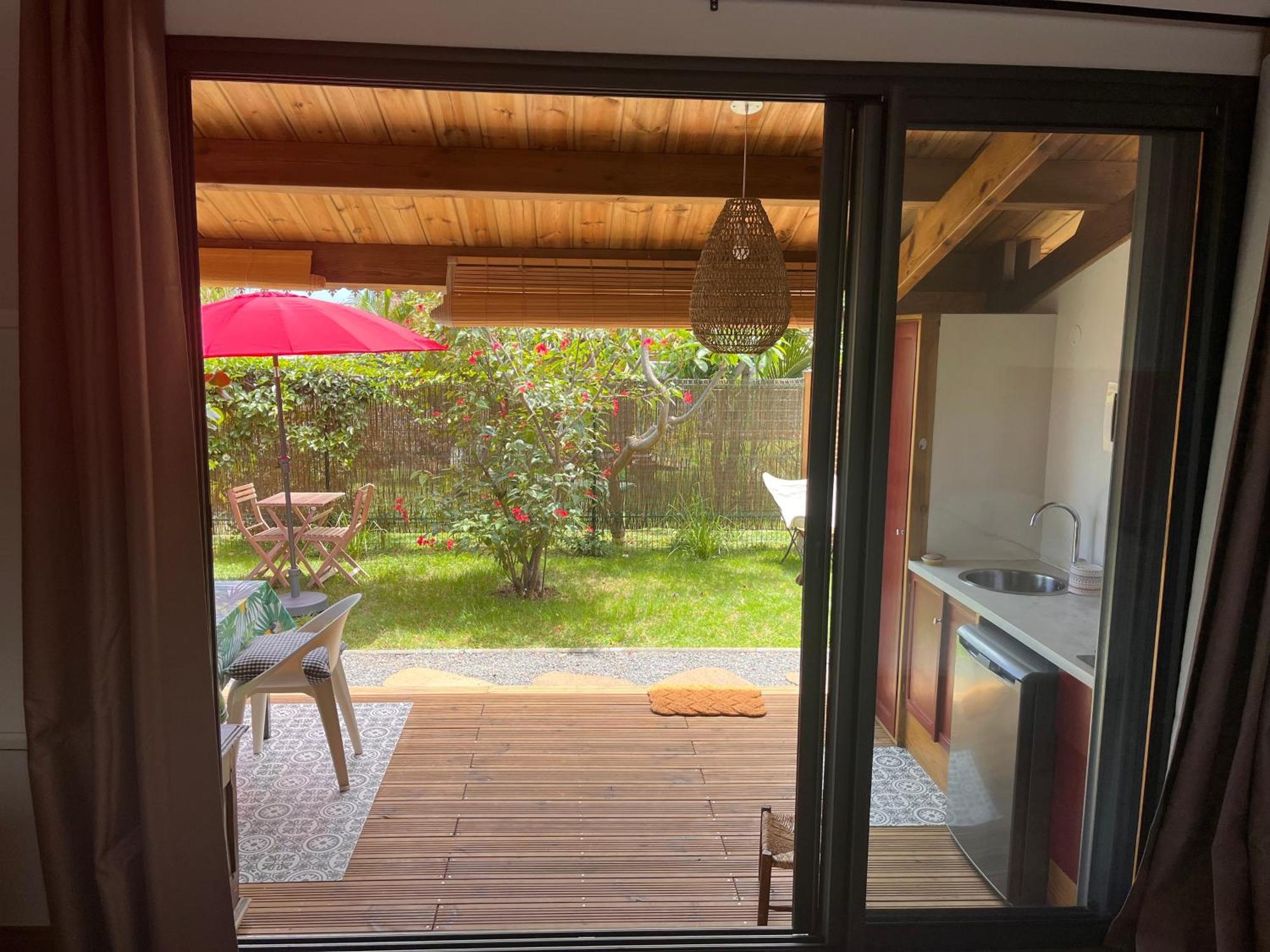 Bungalow Leu Gadiamb Saint-Leu Exteriör bild